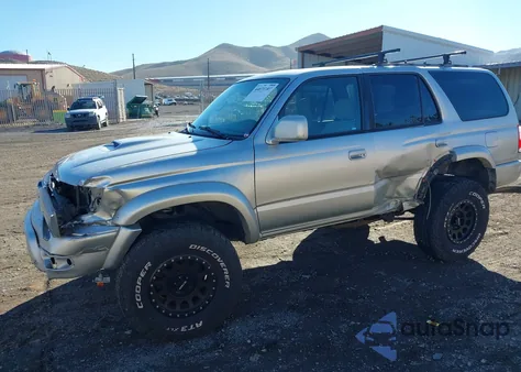 2001 Toyota 4Runner Sr5 V6 z USA, uszkodzony, nr VIN JT3HN86R310332142